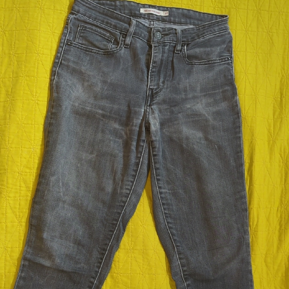 Levi's Women's Charcoal Skinny Jeans